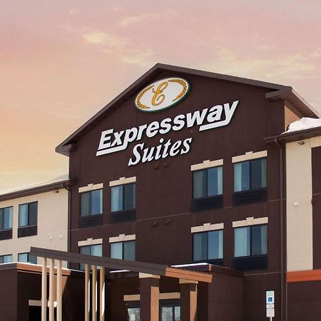 Expressway Suites Of Grand Forks Exterior photo